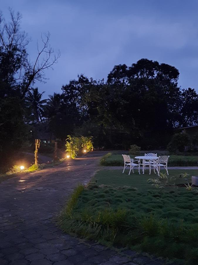 Villa Wodeyarmutt Tropical Luxury Living Sringeri Buitenkant foto